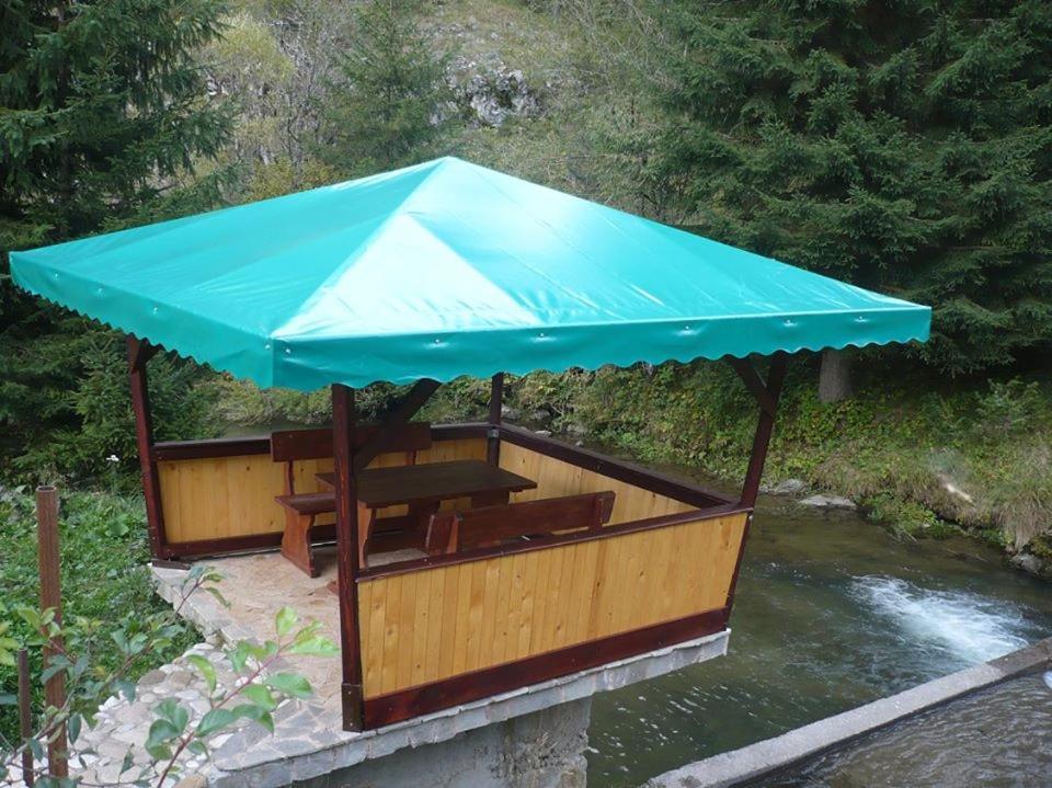 Guest House Chobaka Trigrad Esterno foto